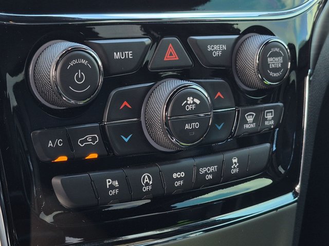 Used 2019 Jeep Grand Cherokee Altitude RWD image 10