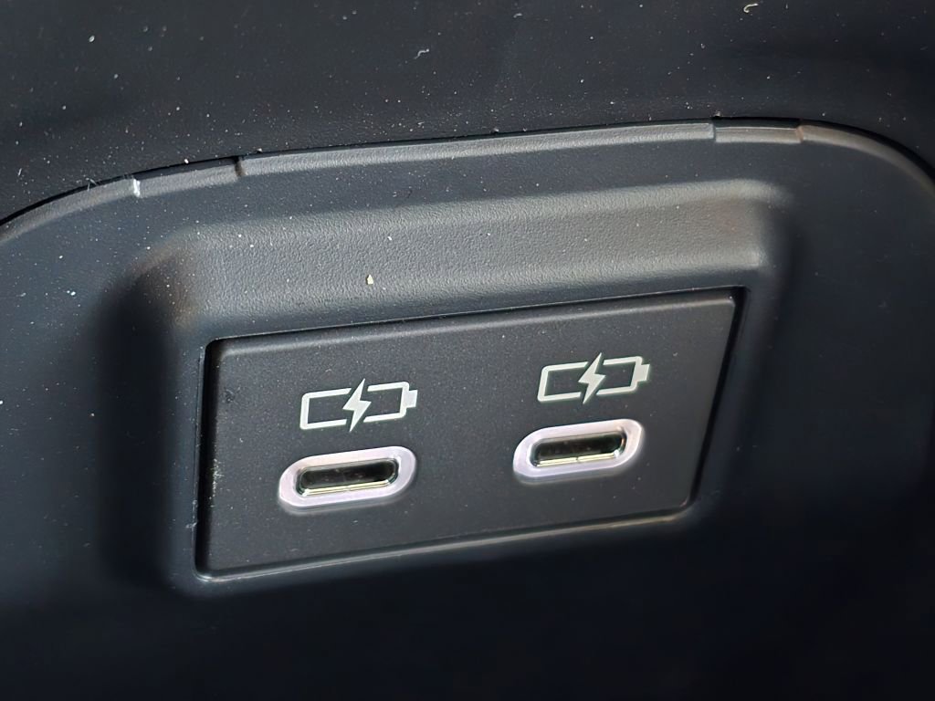 Used 2025 Toyota RAV4 XLE Premium image 45