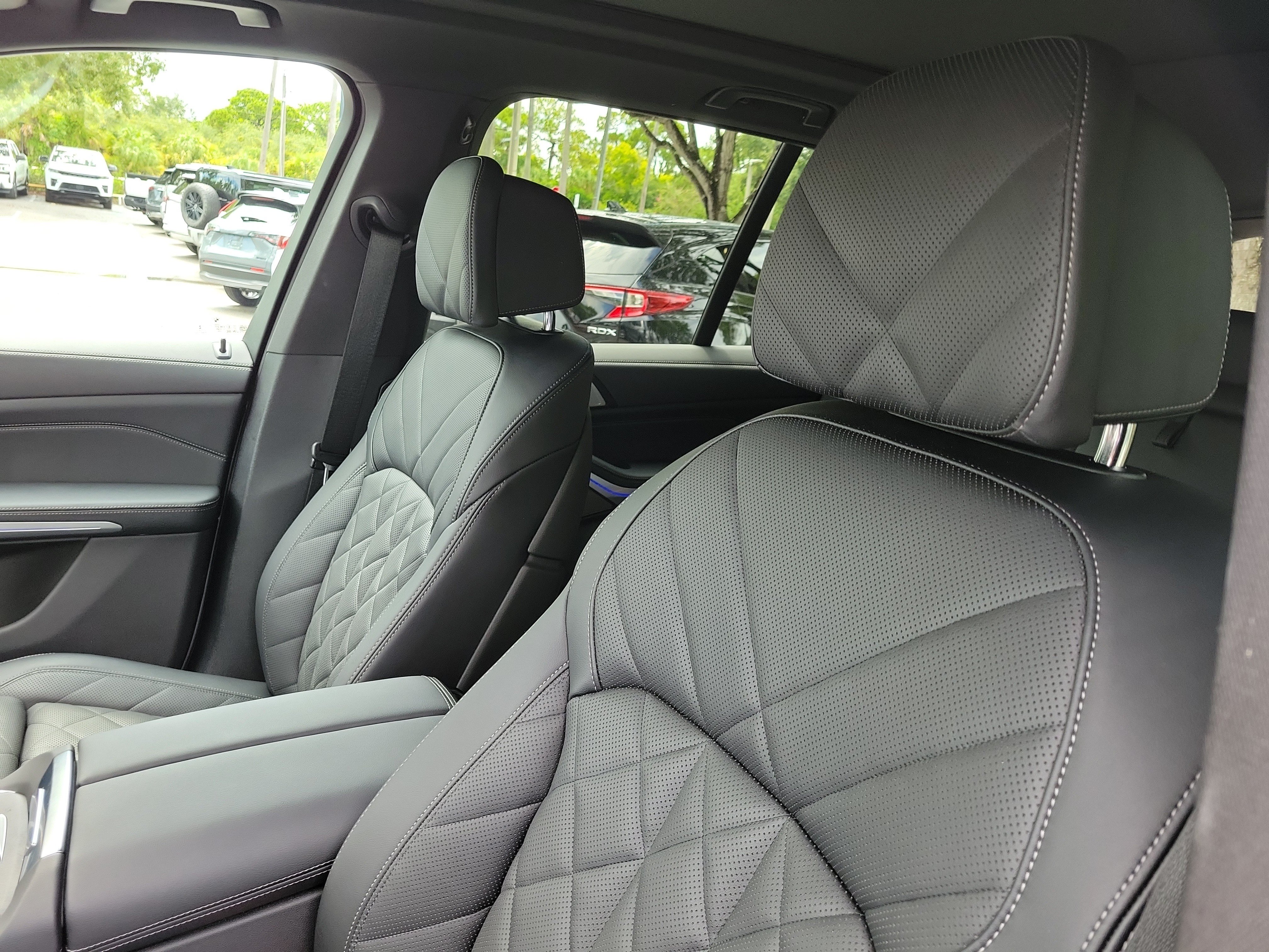 Certified 2025 BMW X5 sDrive40i w/ Climate Comfort Package RWD image 13
