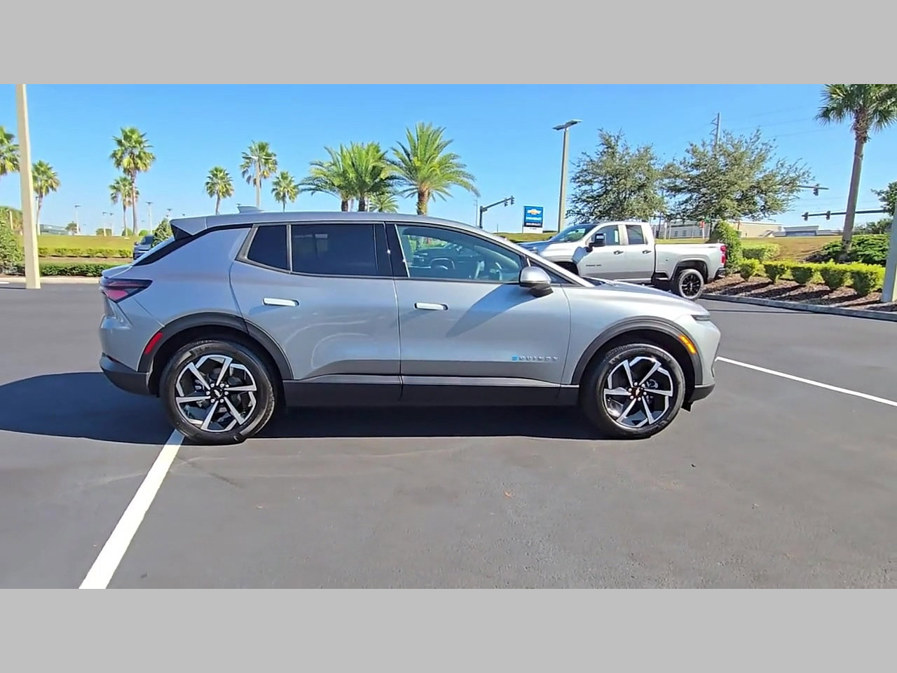 New 2026 Chevrolet Equinox EV LT image 22