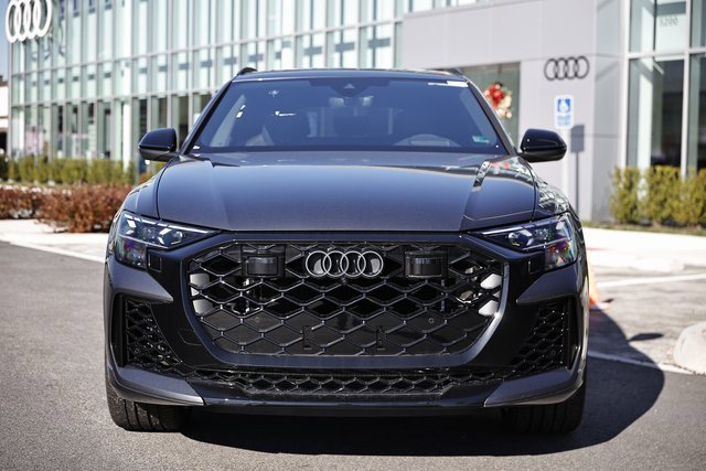 New 2026 Audi RS Q8 performance image 14
