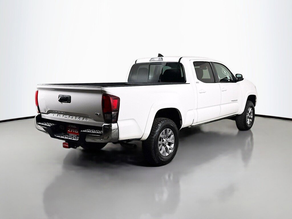 Used 2018 Toyota Tacoma SR5 image 5