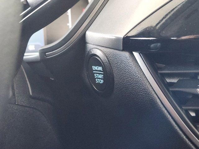 Used 2025 Ford Escape Active image 8
