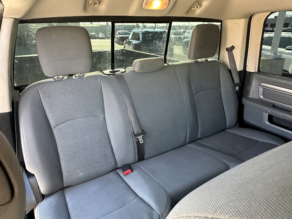 Used 2015 RAM 2500 SLT image 31