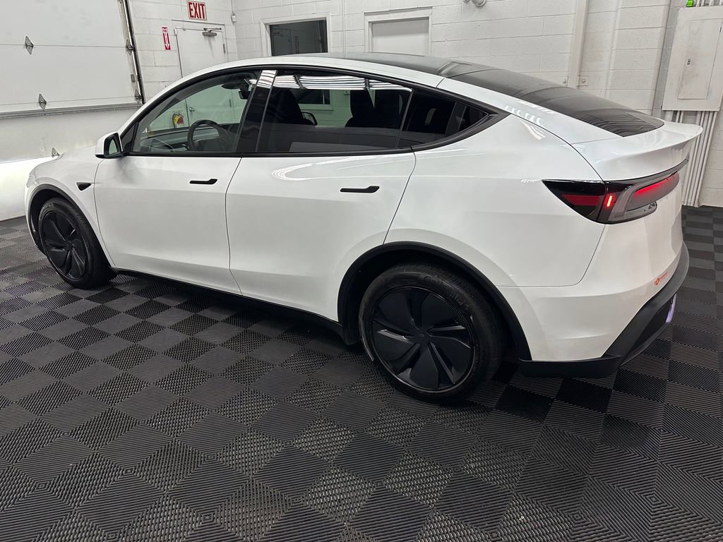 Used 2026 Tesla Model Y Long Range AWD/4WD image 7