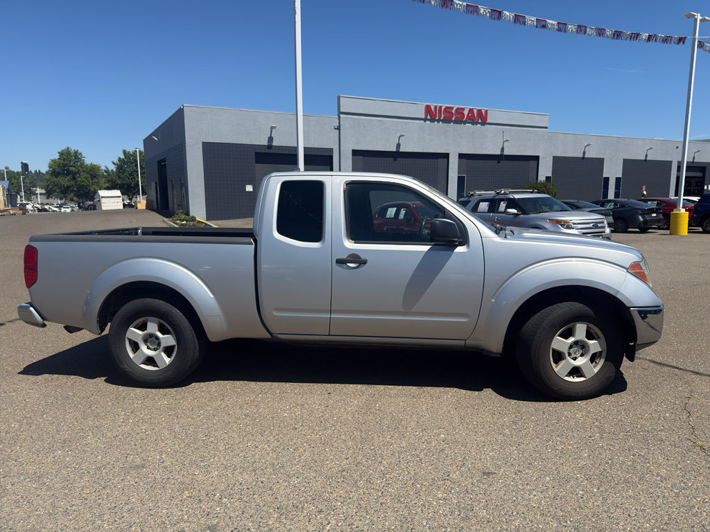 Used 2005 Nissan Frontier SE w/ (P01) Power Pkg RWD image 4