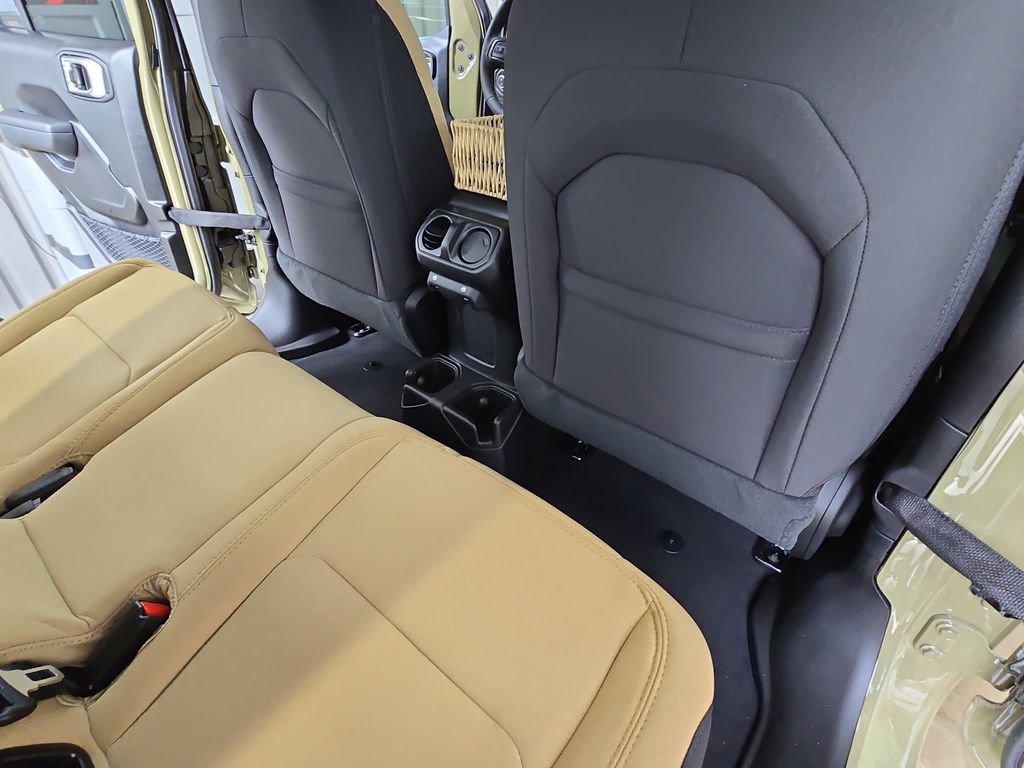 New 2026 Jeep Gladiator Willys AWD/4WD image 12