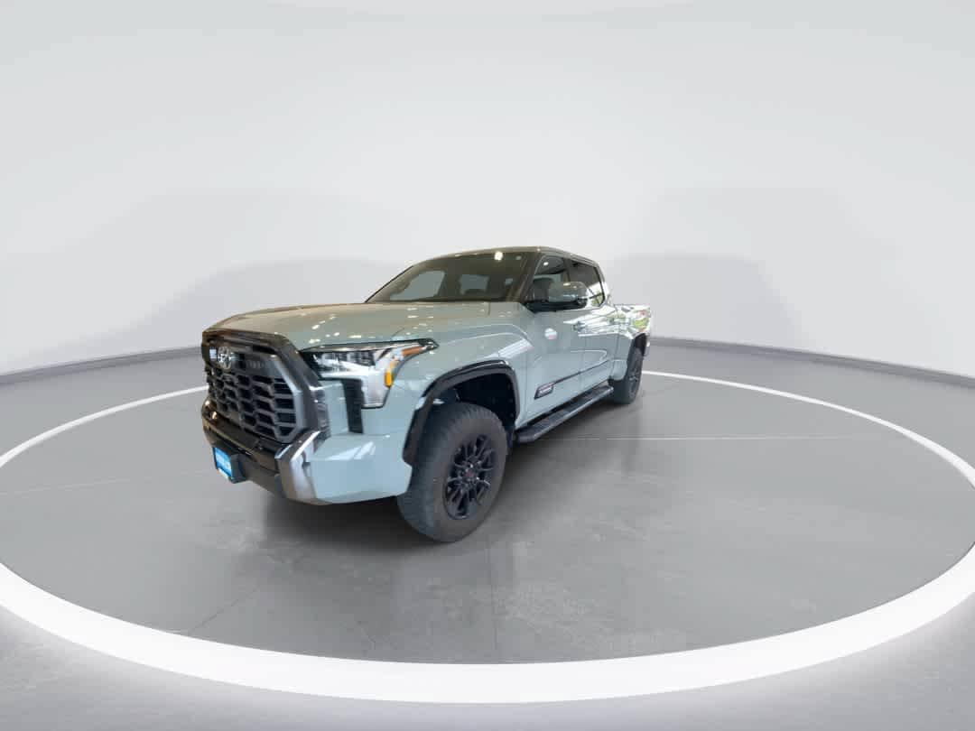 Used 2024 Toyota Tundra Platinum w/ TRD Off-Road Package AWD/4WD image 4