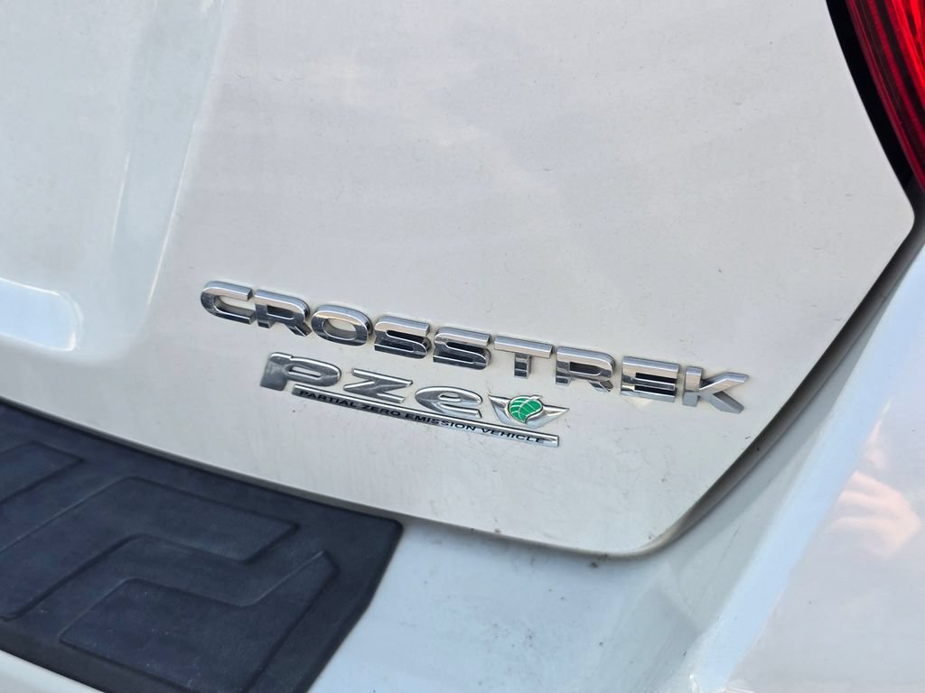 Used 2017 Subaru Crosstrek 2.0i Premium w/ Moonroof Package AWD/4WD image 11