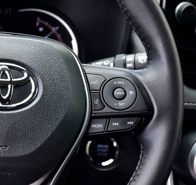 Used 2023 Toyota RAV4 XLE Premium AWD/4WD image 18