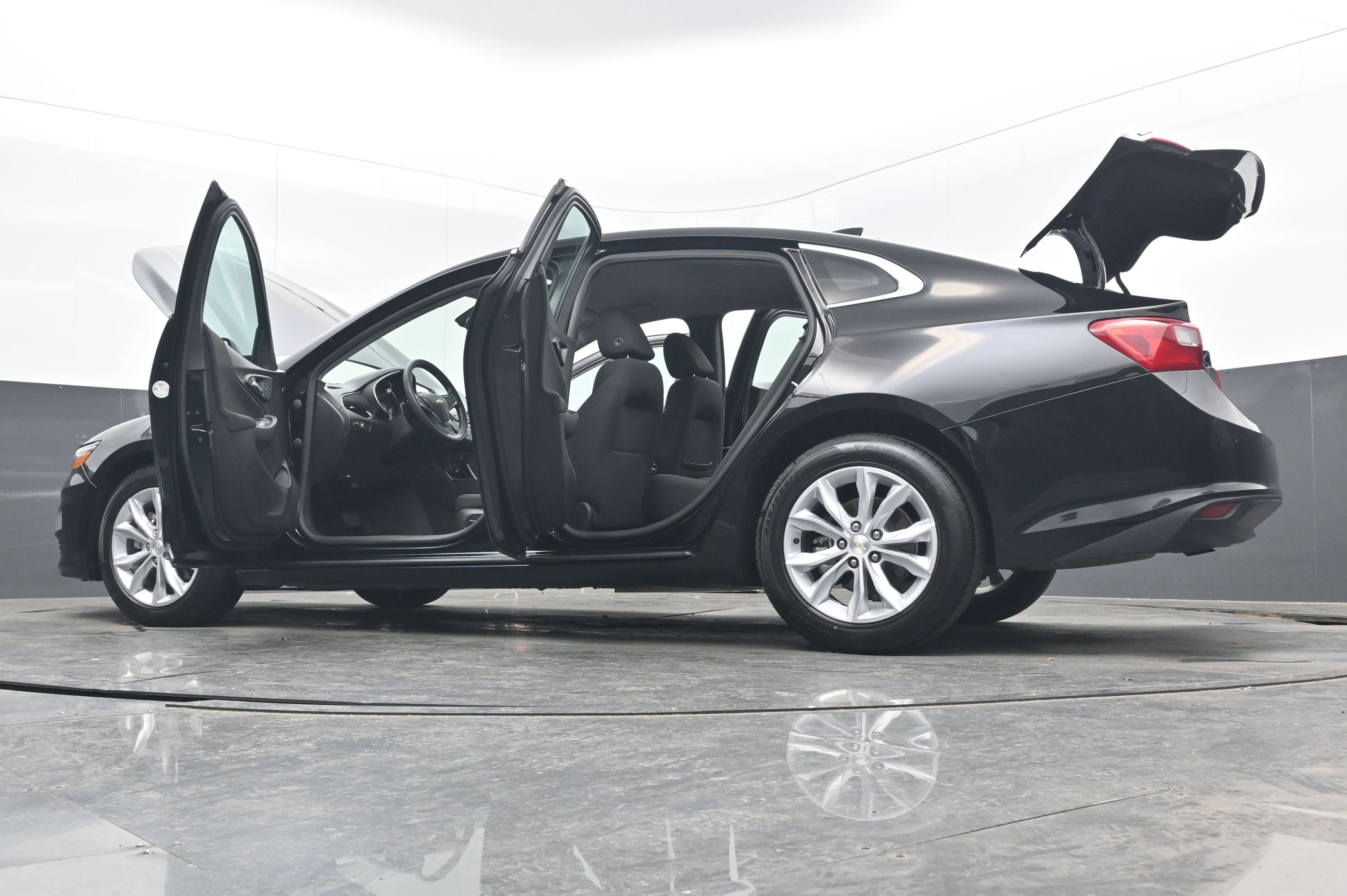 Used 2024 Chevrolet Malibu LT image 42