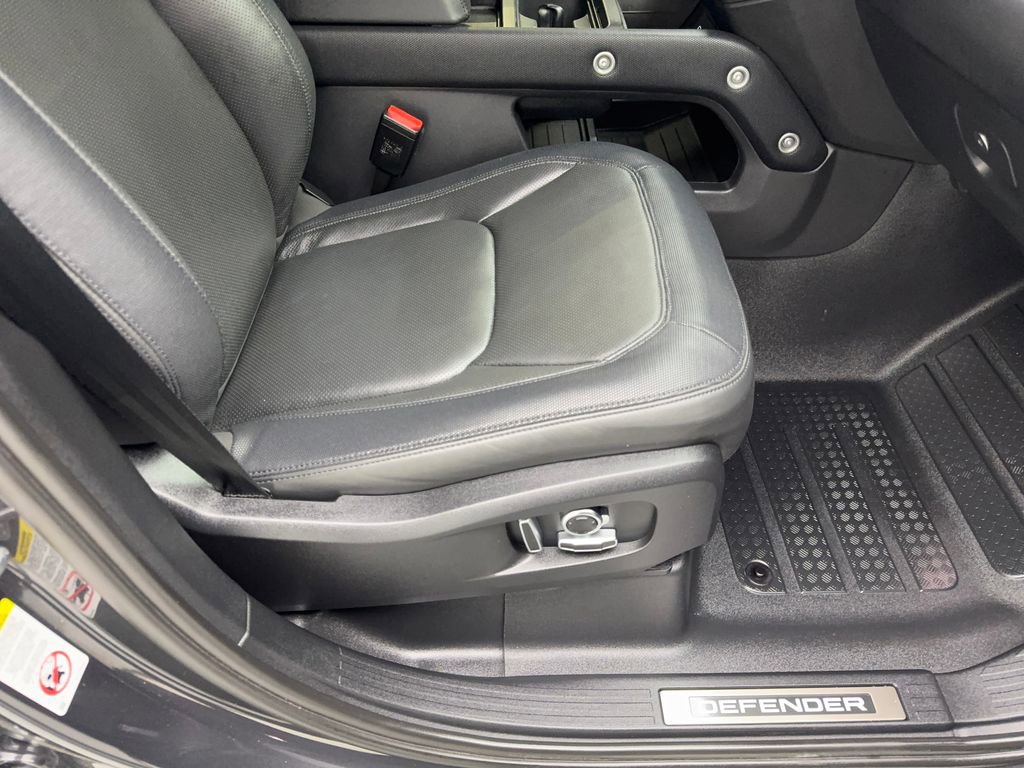 Used 2024 Land Rover Defender 130 Outbound image 42