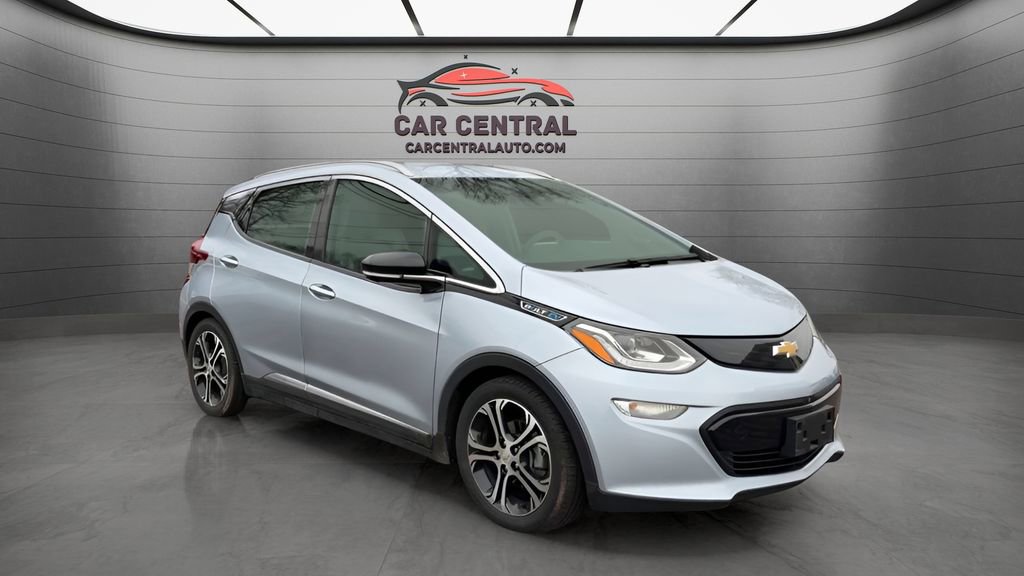 Used 2017 Chevrolet Bolt Premier w/ Driver Confidence II Package image 7