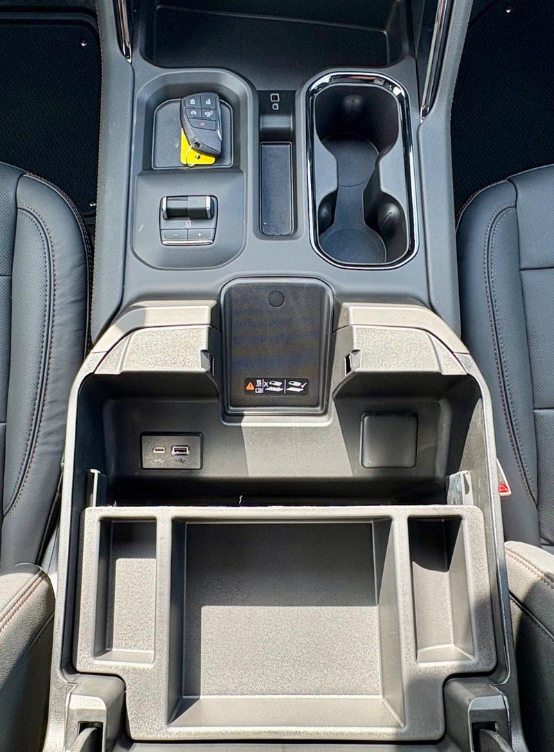 New 2026 GMC Sierra 2500 AT4 w/ AT4 Premium Plus Package AWD/4WD image 15