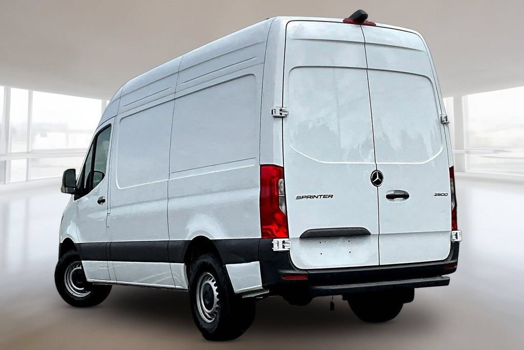 Used 2025 Mercedes-Benz Sprinter 2500 image 4