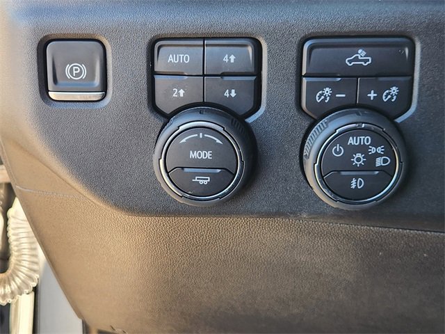 Used 2024 Chevrolet Silverado 1500 LT Trail Boss w/ LPO, Dark Essentials Package image 21