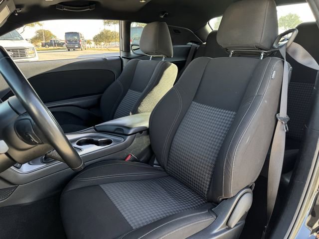 Used 2023 Dodge Challenger SXT image 24