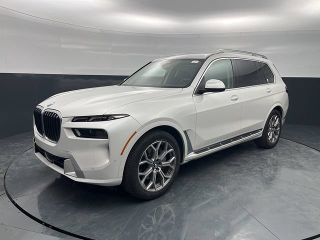 Used 2023 BMW X7 xDrive40i AWD/4WD image 5