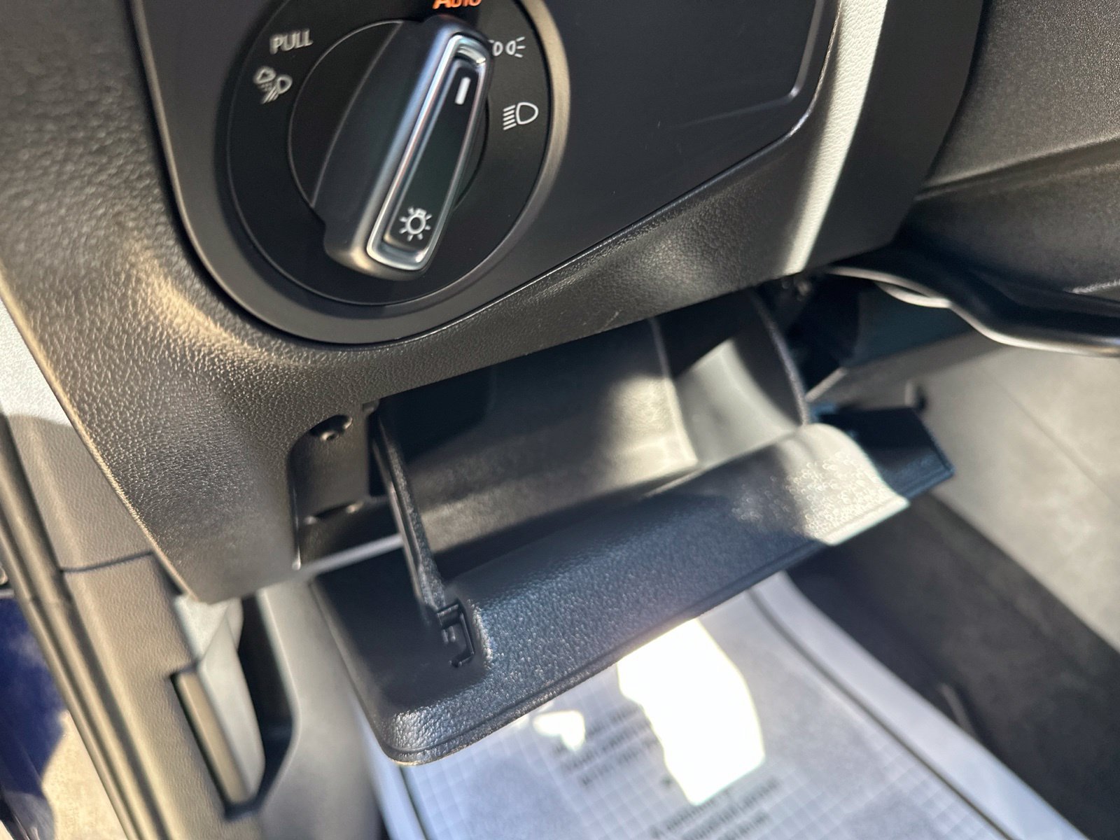 Certified 2024 Volkswagen Tiguan SEL R-Line w/ MDO Package, Two-Row AWD/4WD image 16