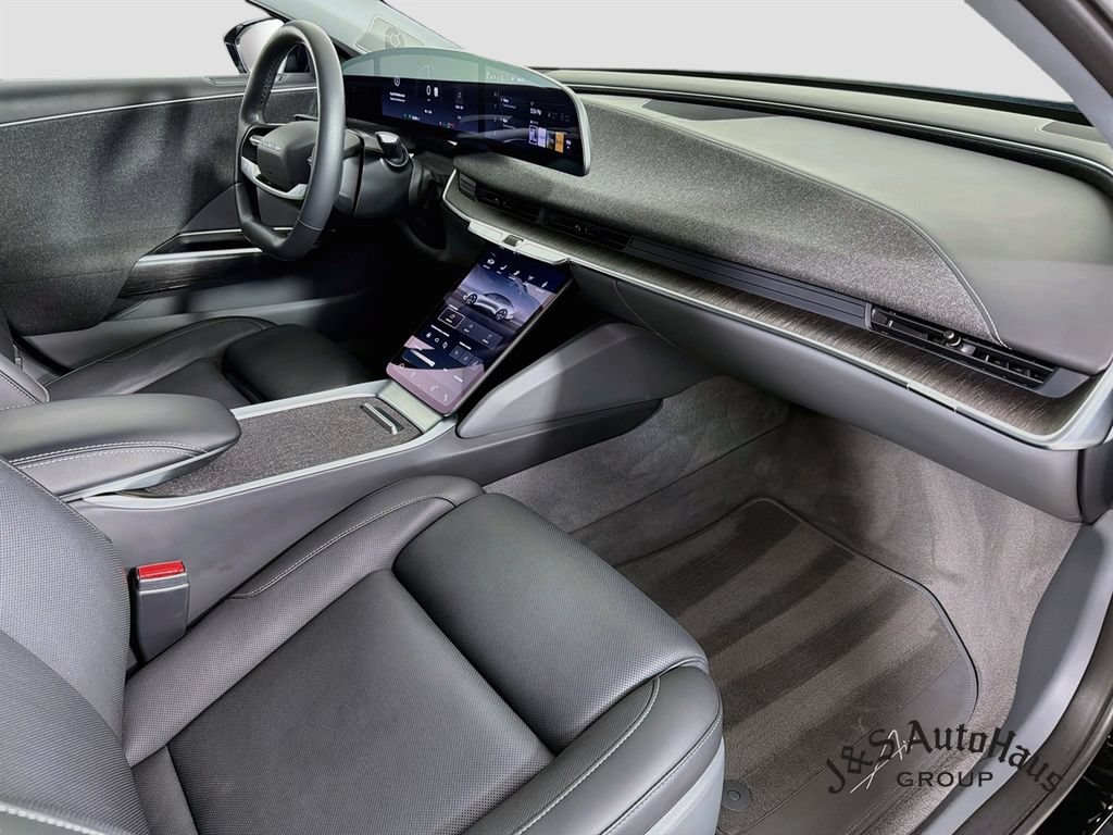 Used 2025 Lucid Air Touring AWD/4WD image 36