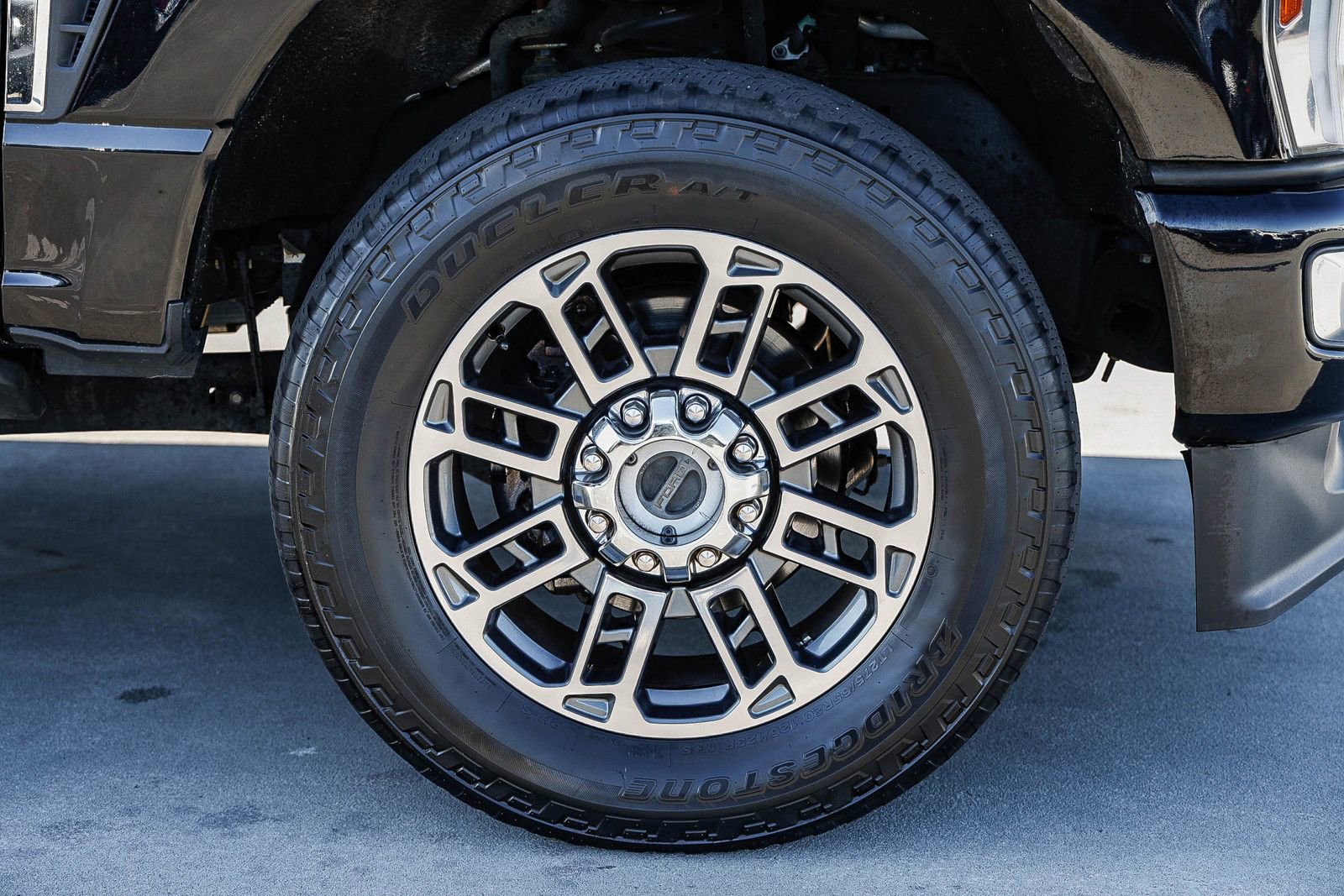 Used 2023 Ford F250 Limited w/ FX4 Off-Road Package image 9