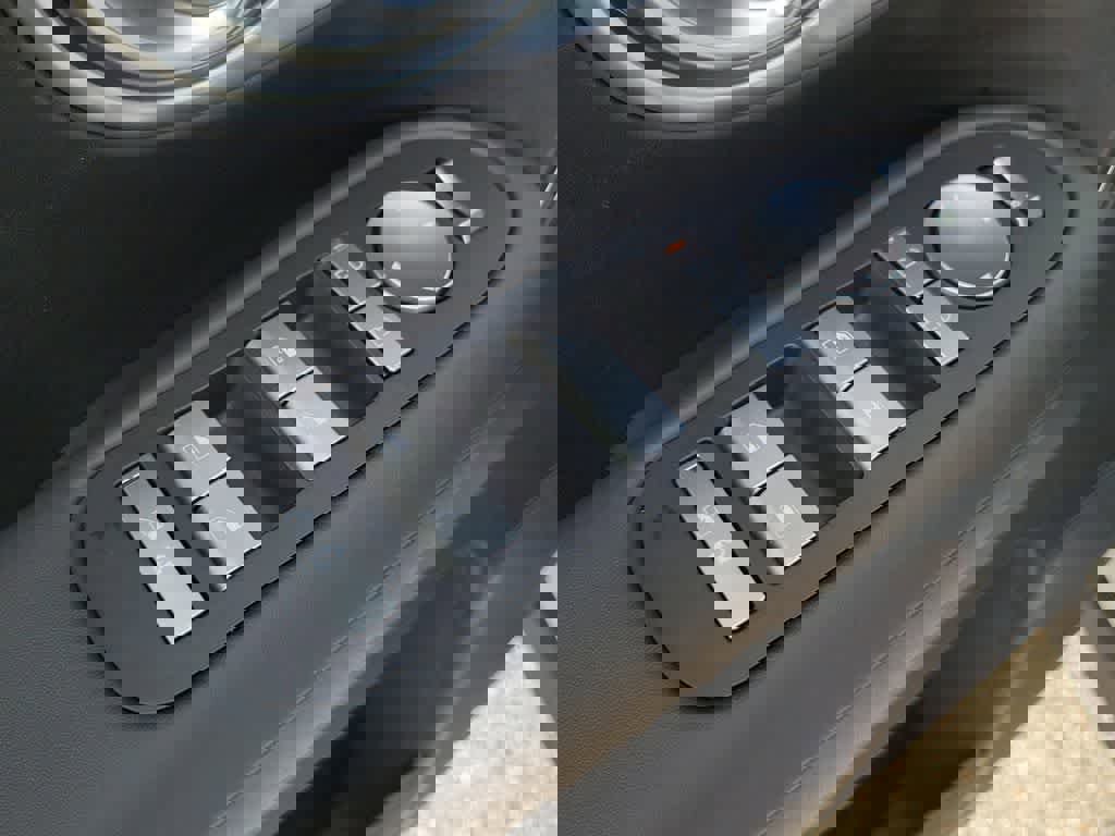 New 2026 Hyundai Ioniq 9 SE image 19