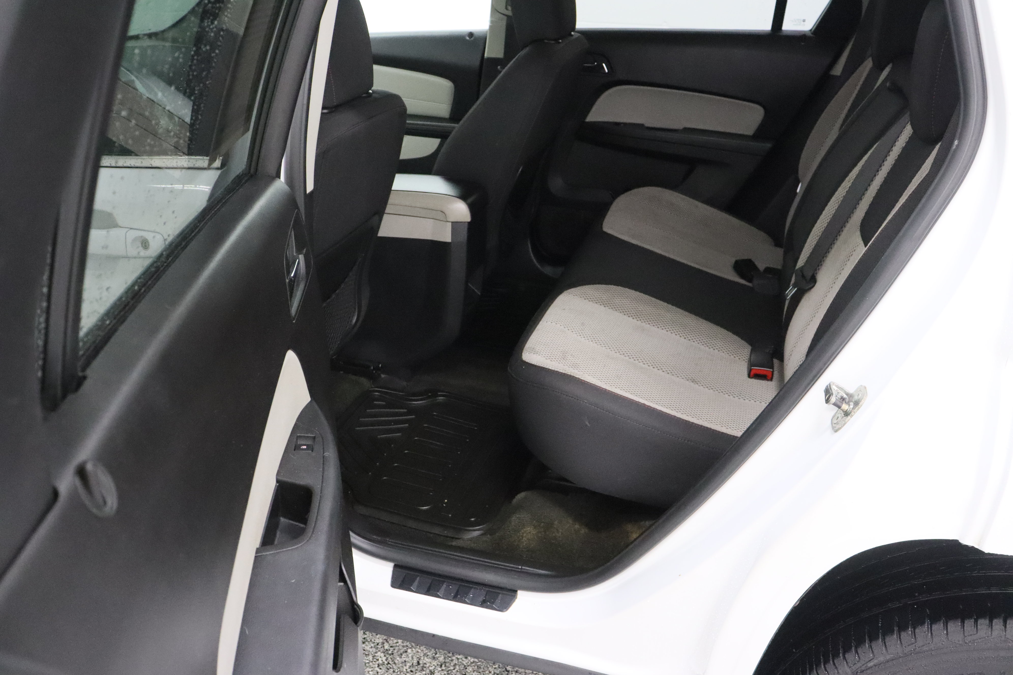 Used 2011 GMC Terrain SLE AWD/4WD image 27