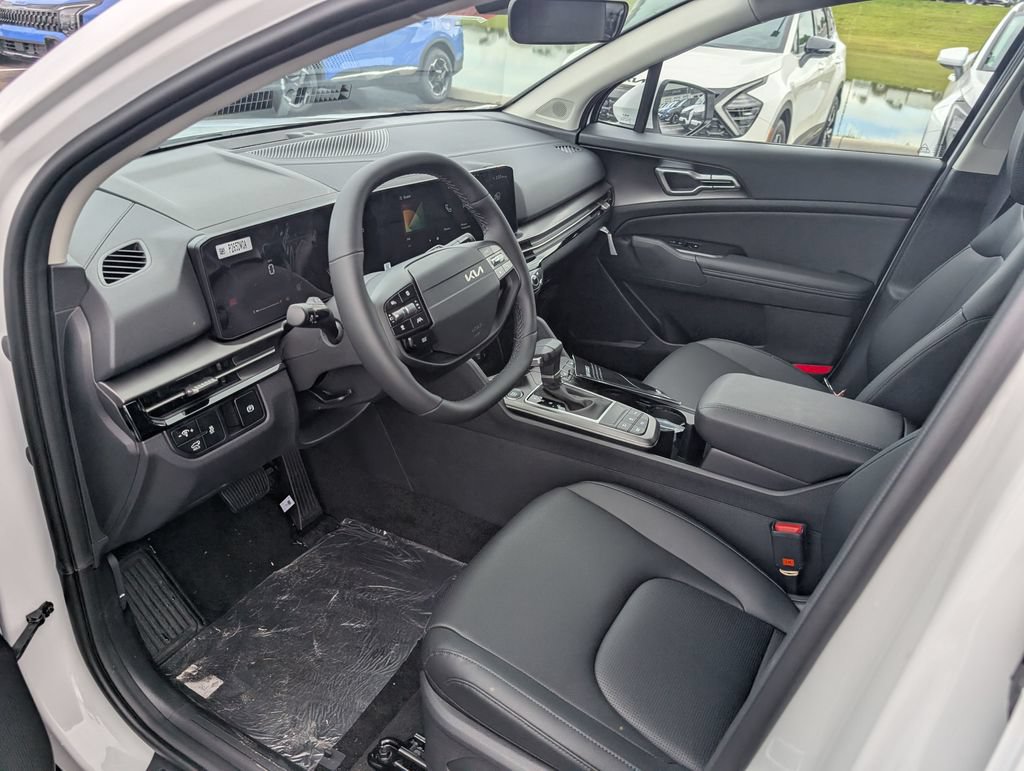 New 2026 Kia Sportage EX FWD image 11
