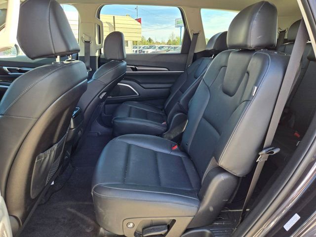 Used 2025 Kia Telluride S image 25