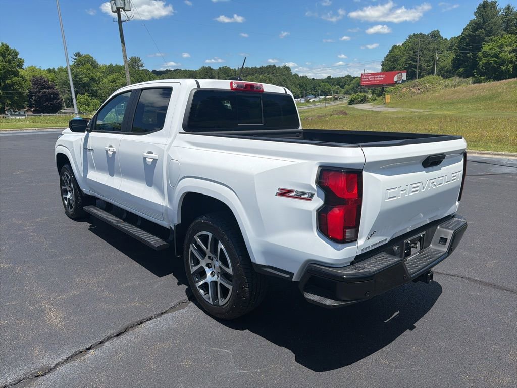 Used 2024 Chevrolet Colorado Z71 w/ Z71 Convenience Package 2 AWD/4WD image 7