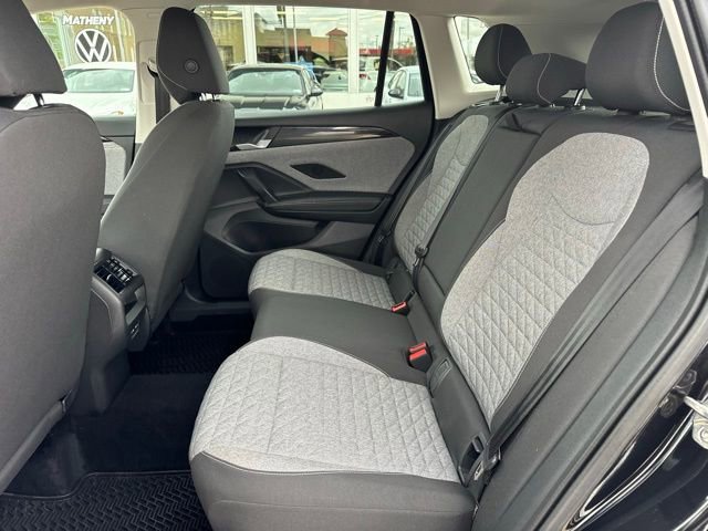 Used 2025 Volkswagen Tiguan S w/ 18" Wheel Package AWD/4WD image 10