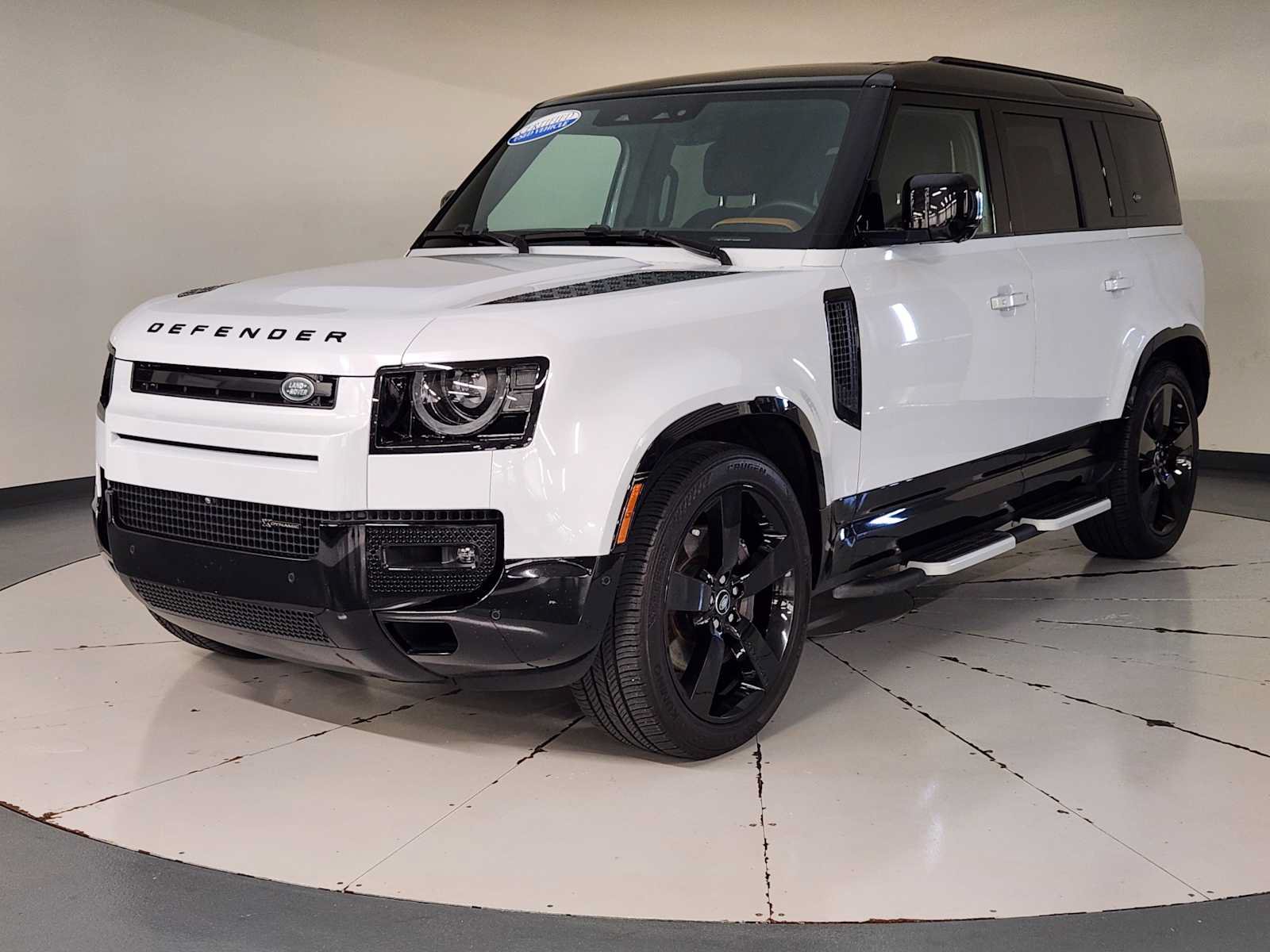 Used 2023 Land Rover Defender 110 X-Dynamic SE AWD/4WD image 1