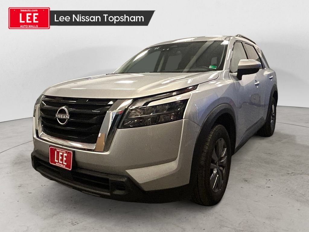 Used 2025 Nissan Pathfinder SV