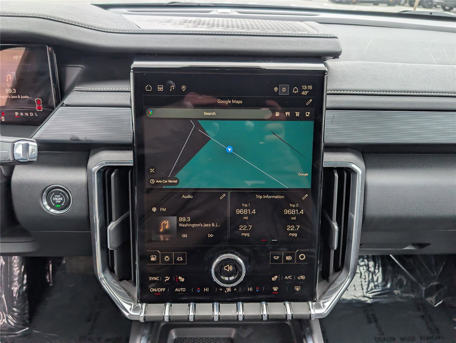 Used 2025 GMC Acadia Elevation image 26