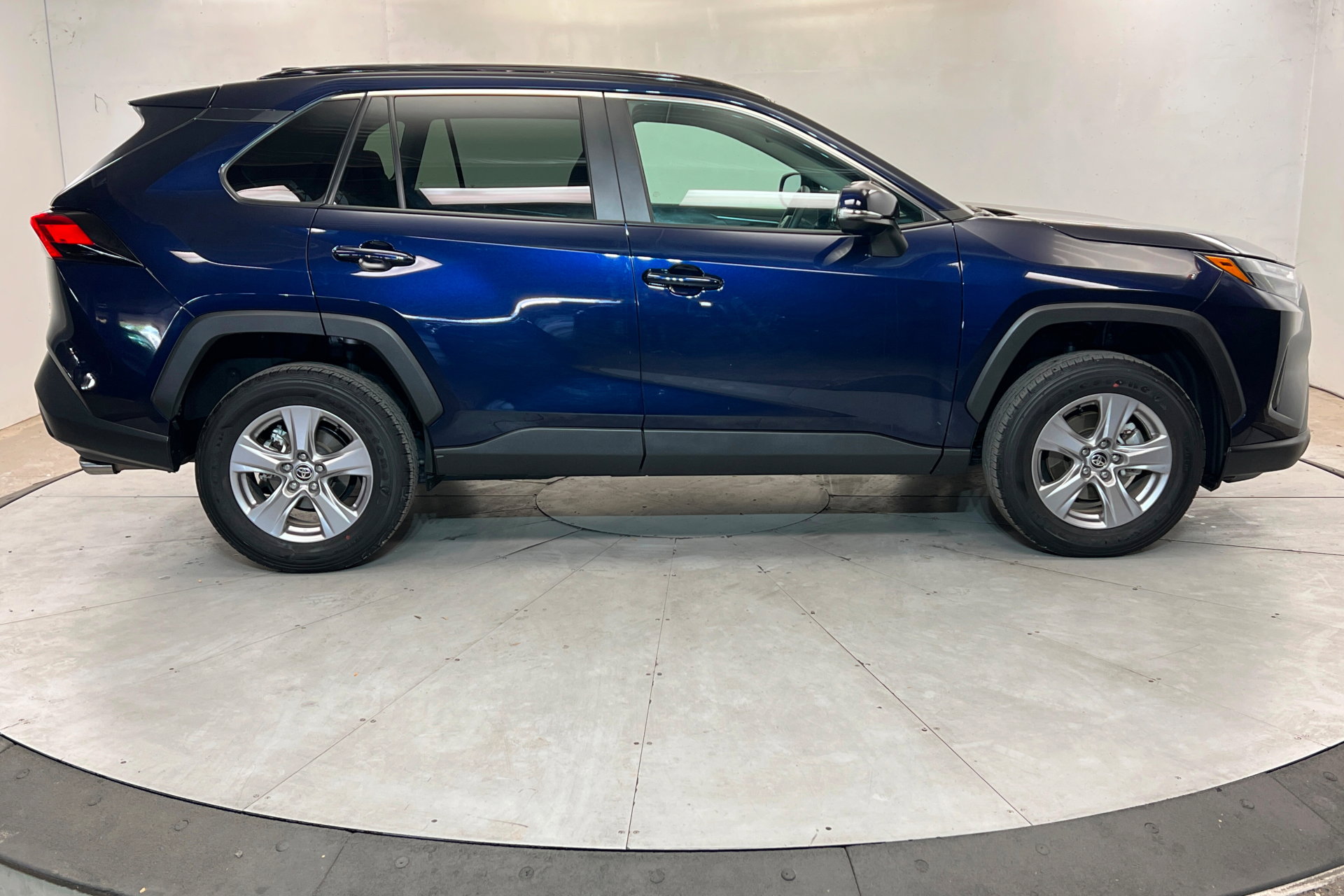 Certified 2025 Toyota RAV4 XLE AWD/4WD image 7