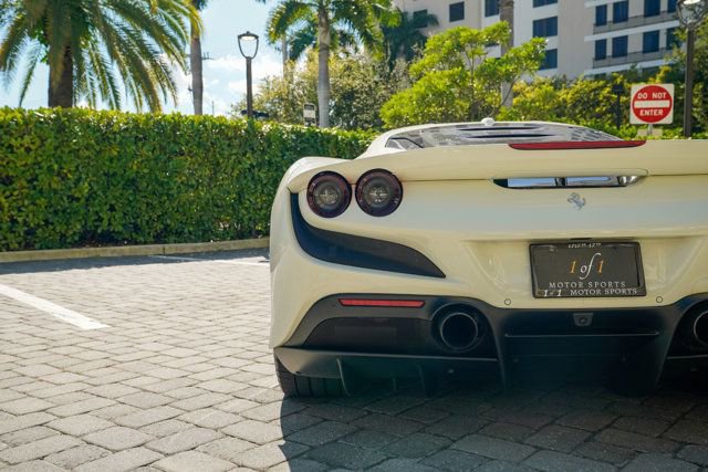 Used 2021 Ferrari F8 Tributo image 24