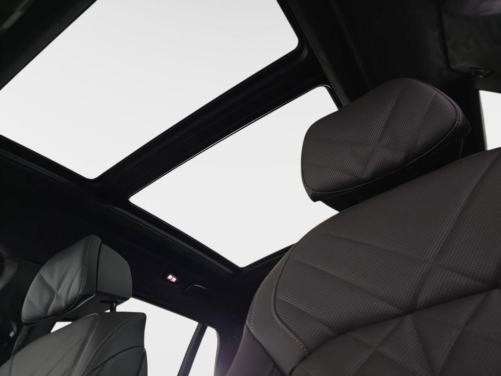 New 2026 BMW X7 xDrive40i w/ Executive Package image 31