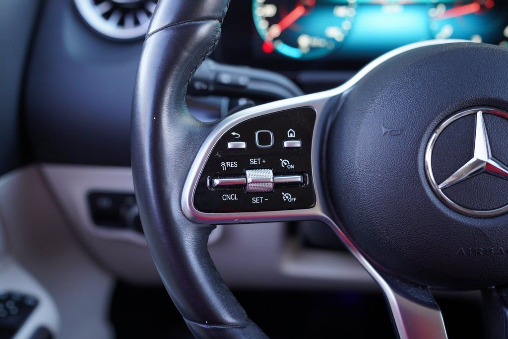 Used 2022 Mercedes-Benz GLA 250 4MATIC w/ Premium Package Lite image 28