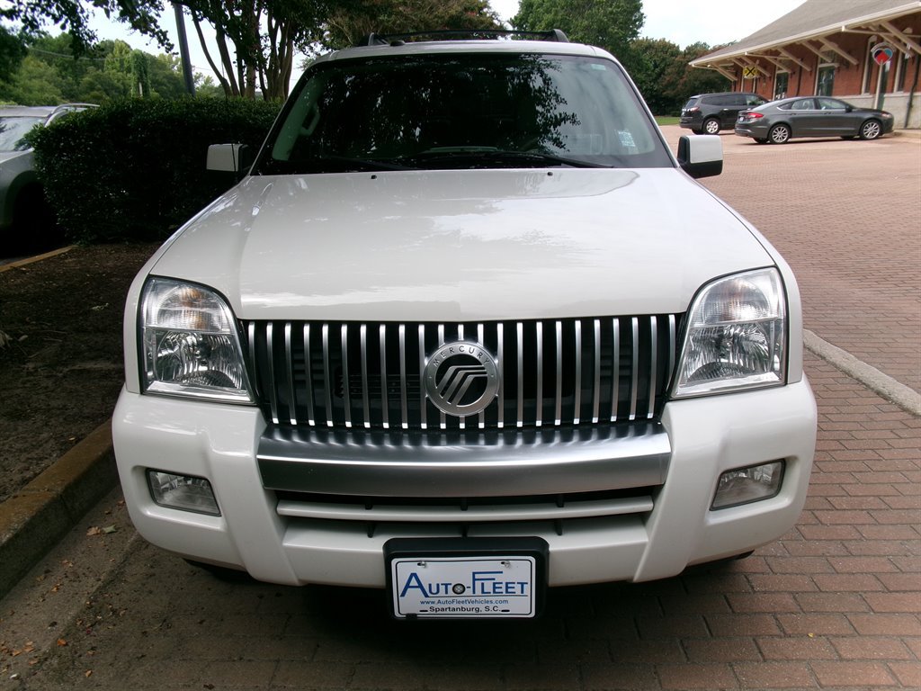 Used 2010 Mercury Mountaineer AWD image 2