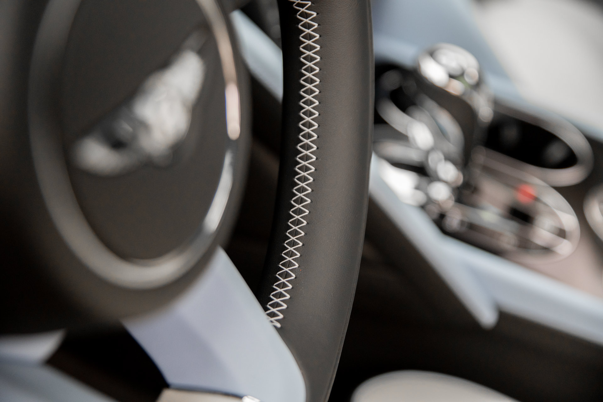 New 2027 Bentley Bentayga AWD/4WD image 30