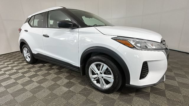 Used 2024 Nissan Kicks S FWD image 2
