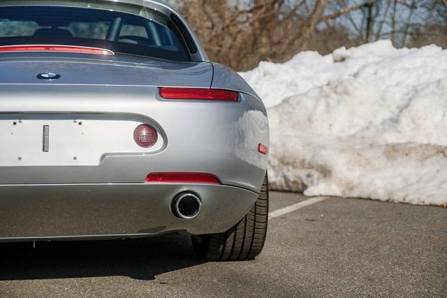 Used 2002 BMW Z8 RWD image 23
