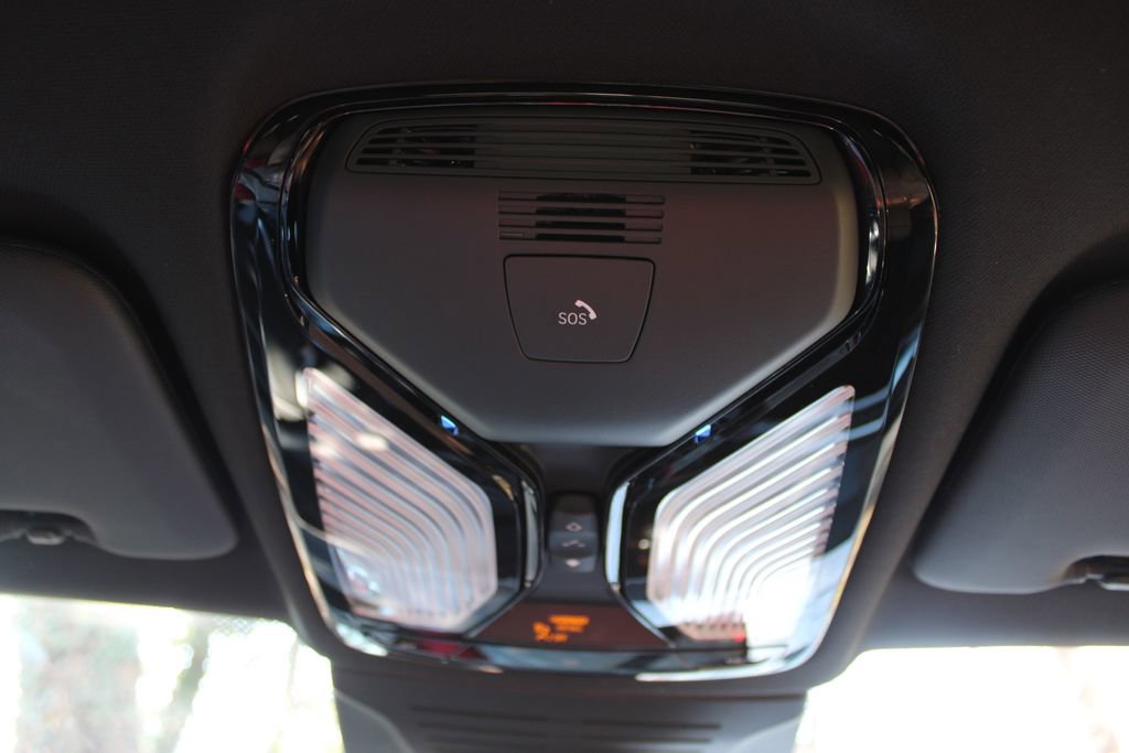 New 2026 BMW X5 xDrive50e w/ Climate Comfort Package image 51