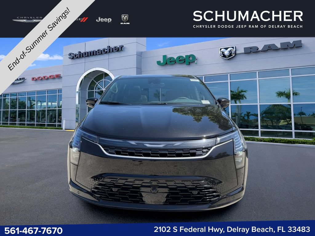 New 2027 Chrysler Pacifica Limited AWD/4WD image 2