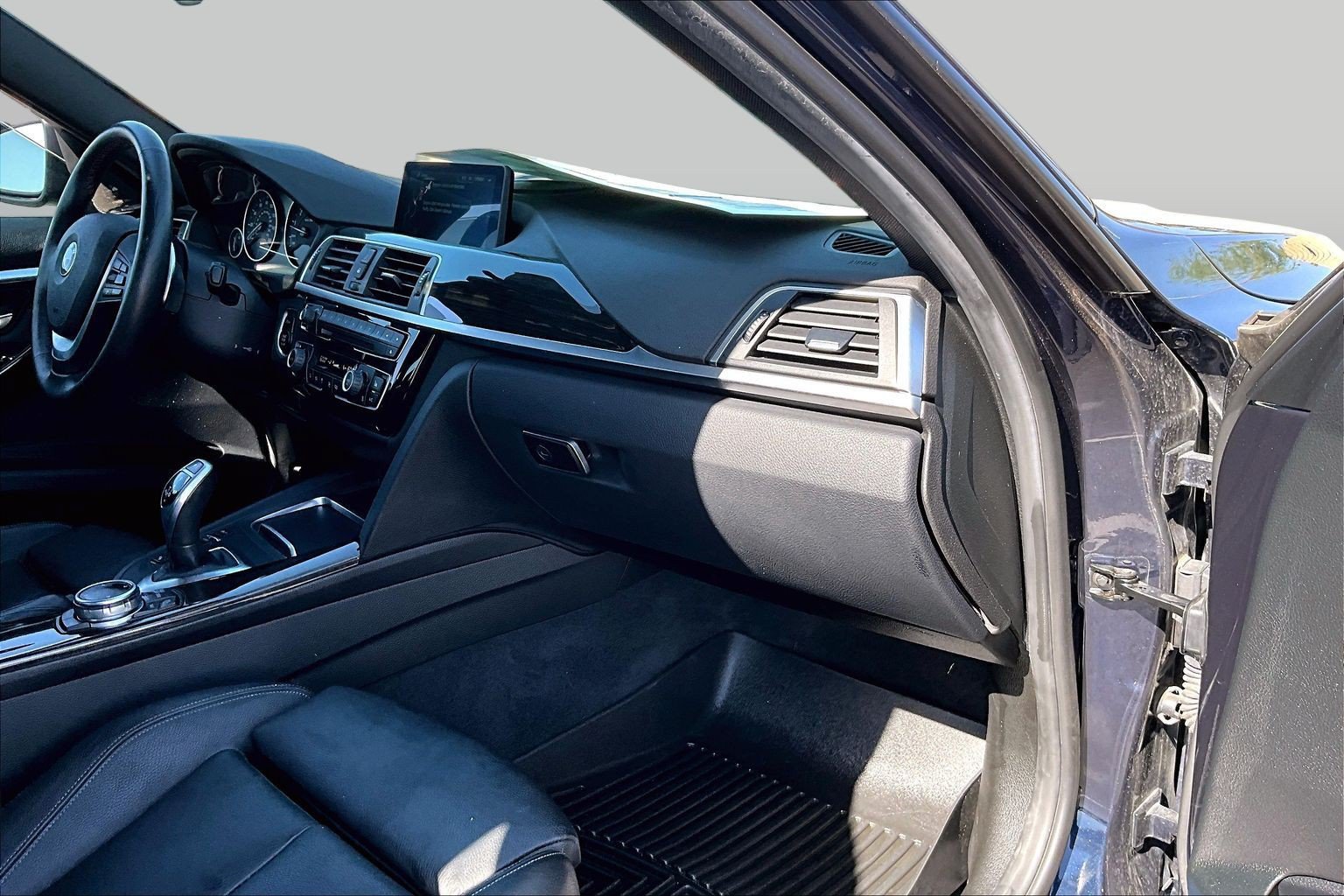 Used 2016 BMW 328i xDrive Sedan AWD/4WD image 15