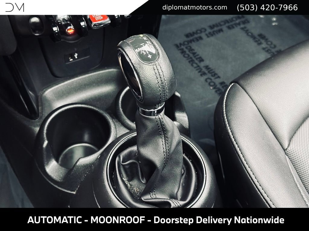 Used 2019 MINI Cooper 4-Door Hardtop w/ Signature Upholstery Package FWD image 39