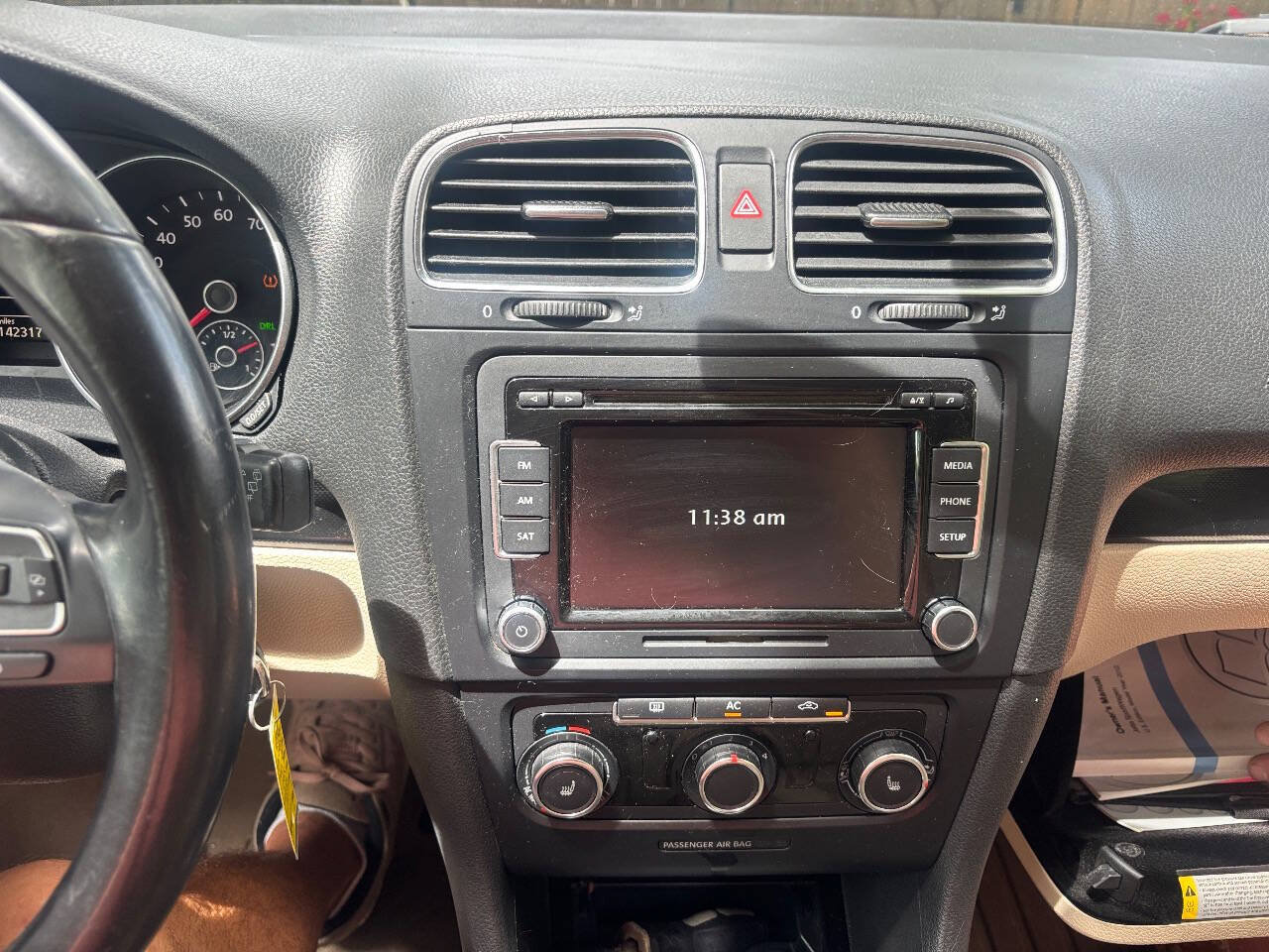 Used 2012 Volkswagen Jetta TDI FWD image 17