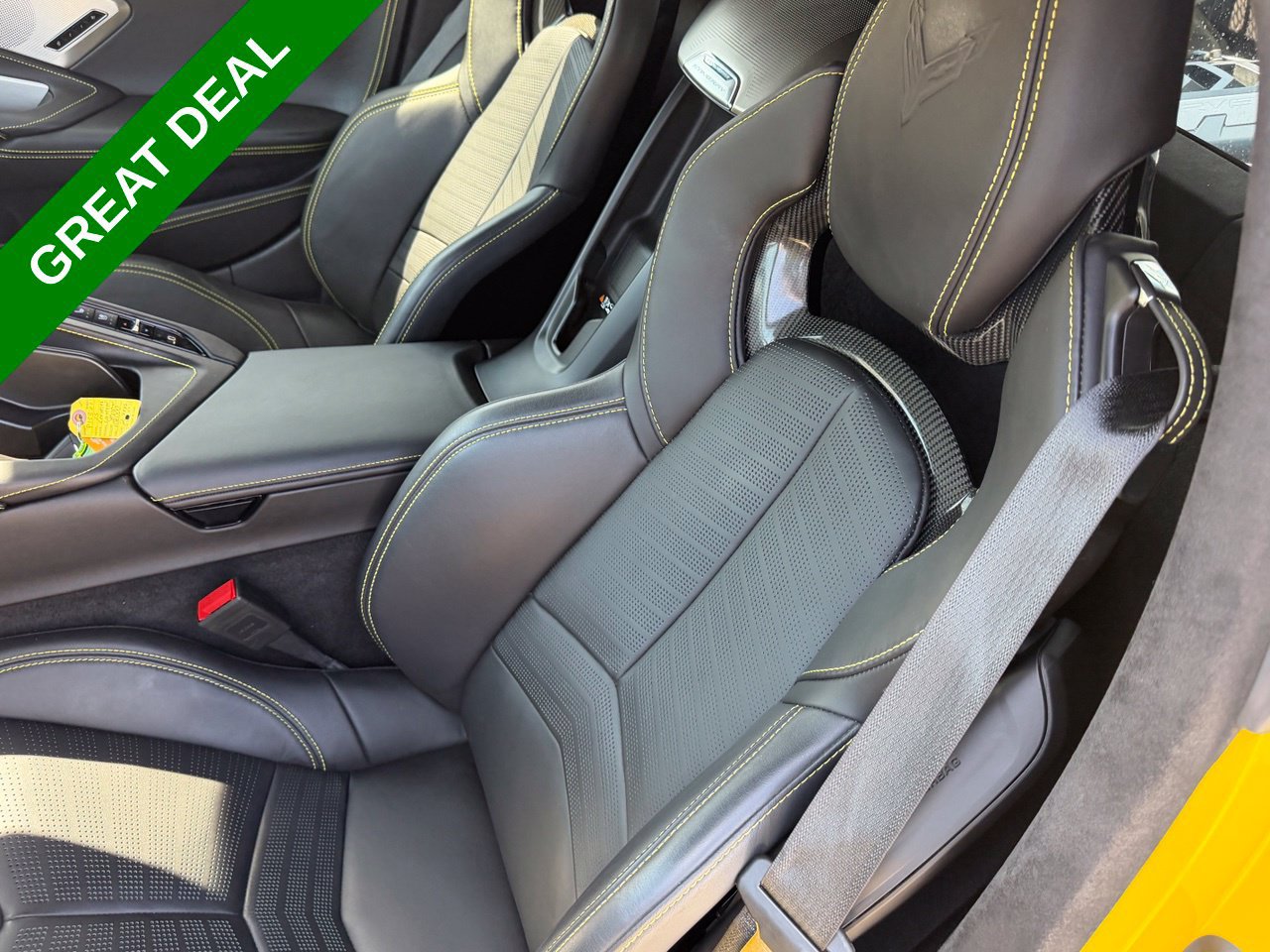 Used 2025 Chevrolet Corvette Stingray Premium Cpe w/ Z51 Performance Package RWD image 34