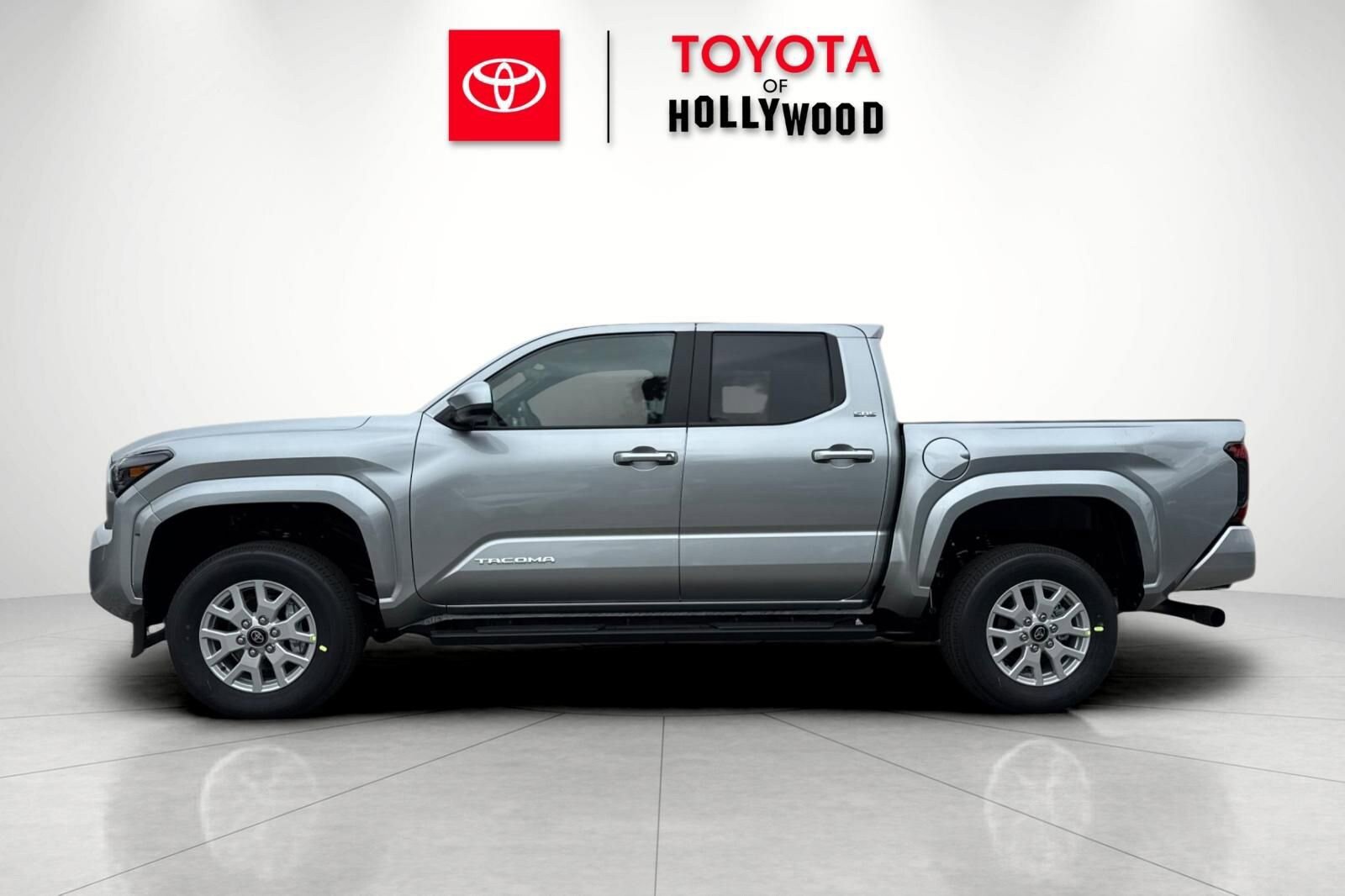 New 2026 Toyota Tacoma SR5 RWD image 9