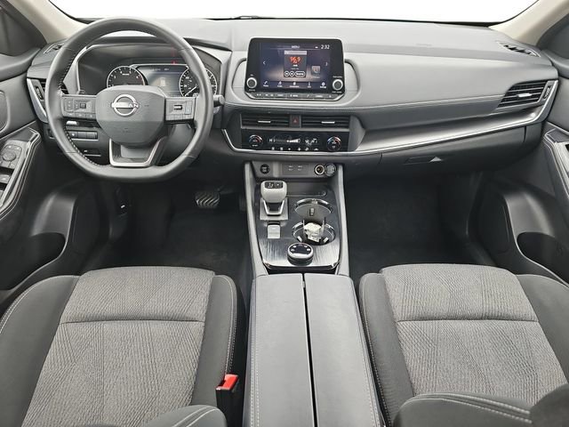 Used 2025 Nissan Rogue SV image 9